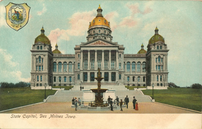 Iowa State Capitol and Centennial Fountain
