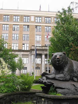 Alaska capitol and bear sculpture