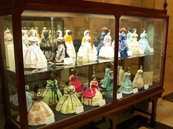 First Lady doll case